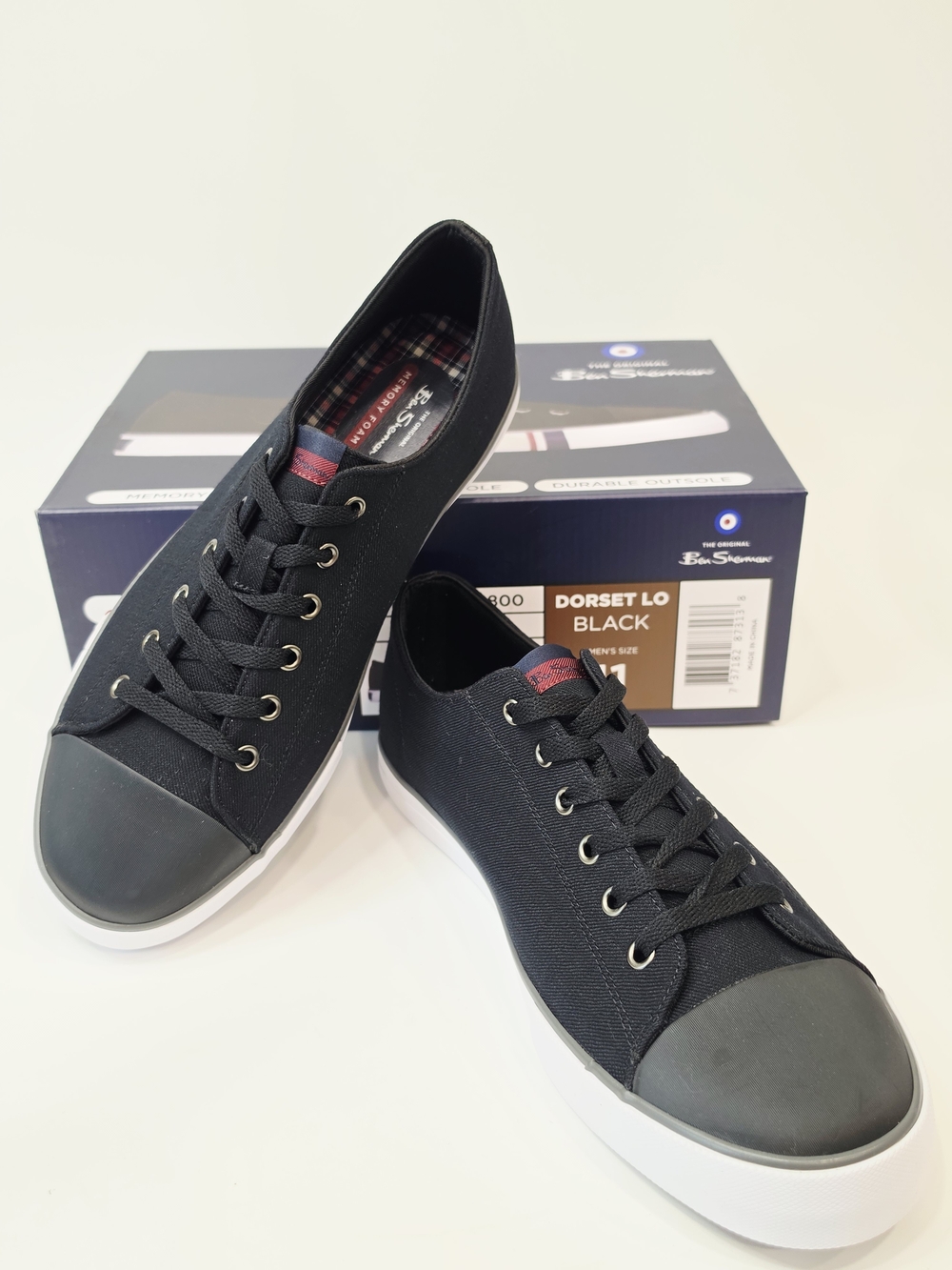 Ben Sherman Dorset Lo Menโs Black Canvas Sneakers โ Size 11